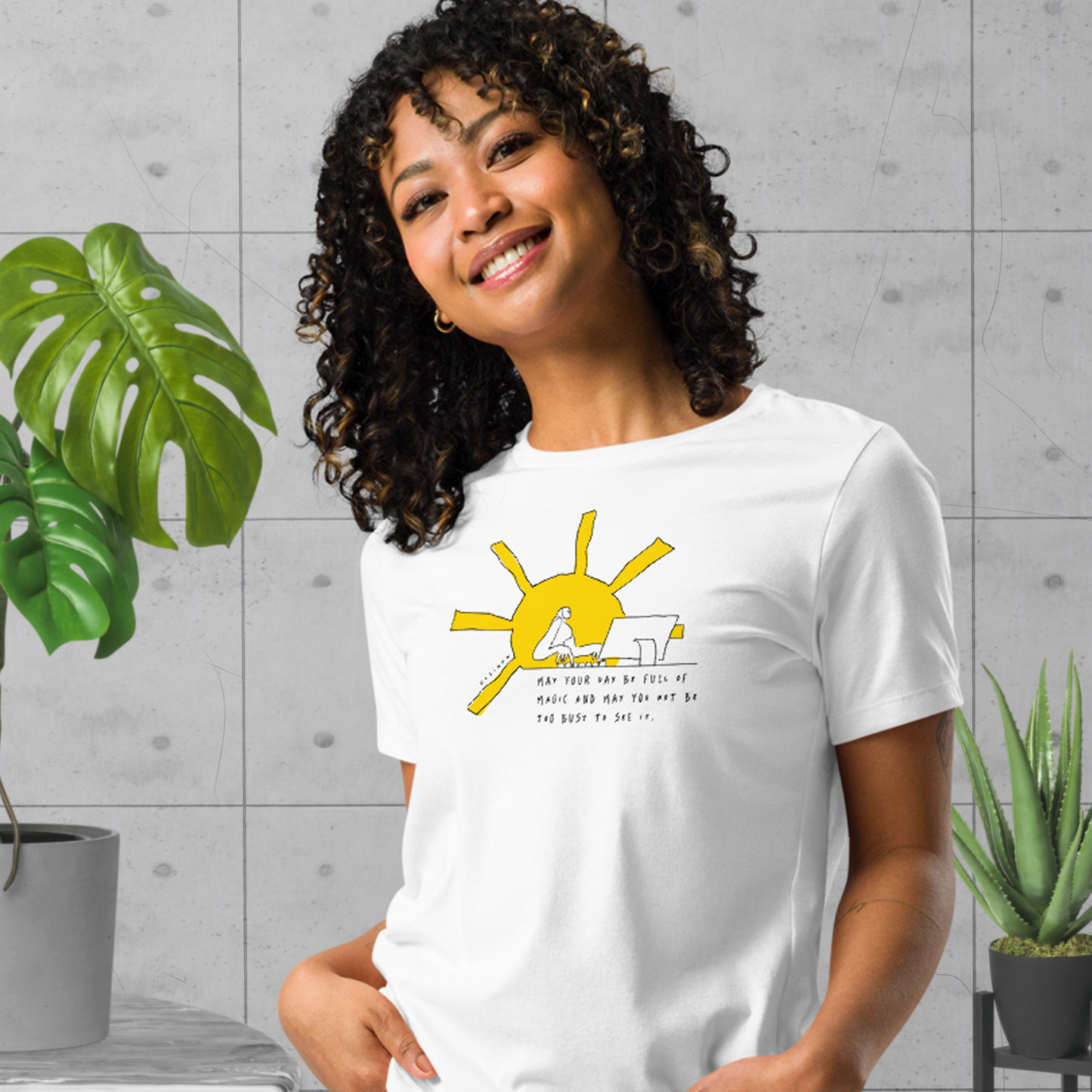 'Magic Day' Women Relaxed T-Shirt